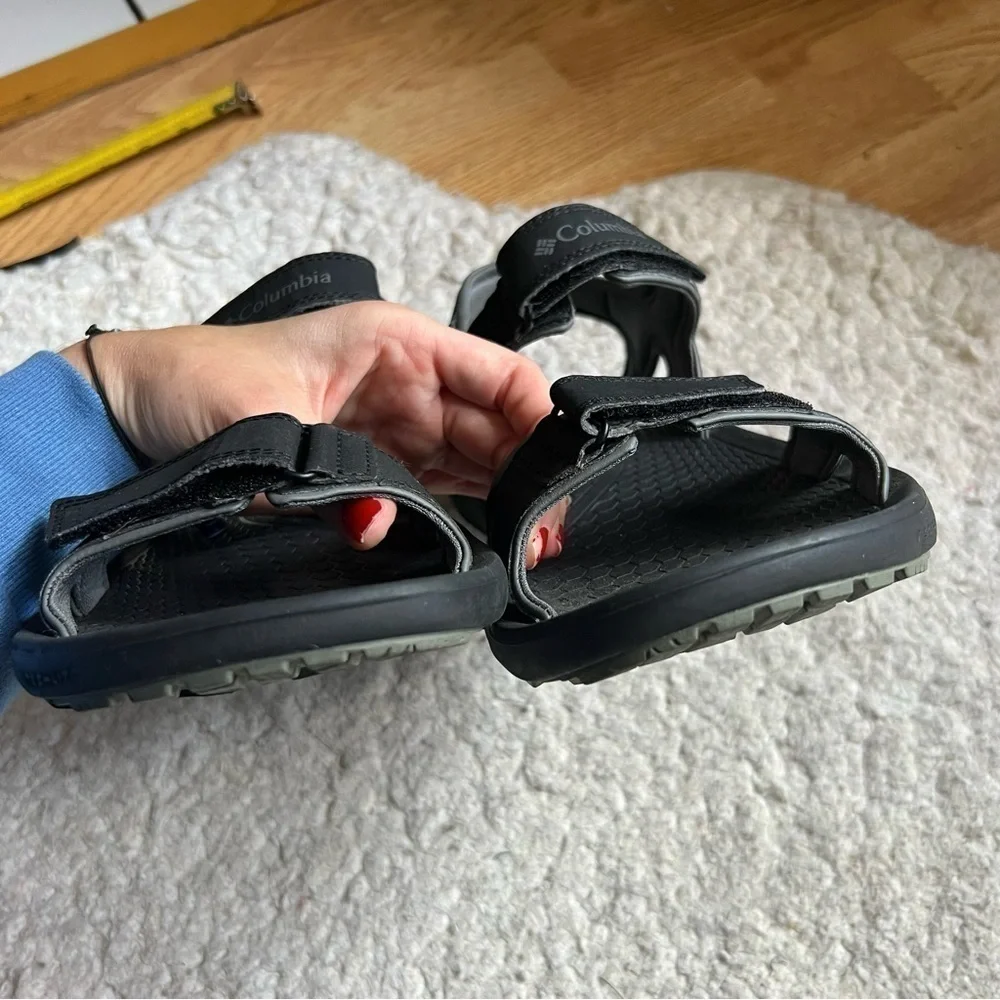 Columbia Riptide II Sandals Men's Size 11 Black Gray Water Sport Hiking Outdoor